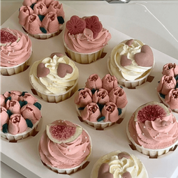 Petals & Pastries