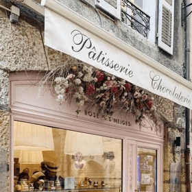 Petals & Pastries