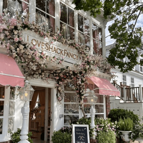 Petals & Pastries